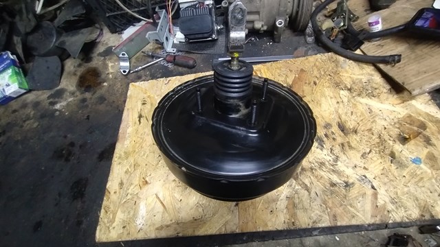 Підсилювач (гідровакуумний) 472109H029 NISSAN