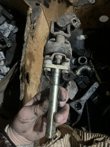 Вал рульової колонки, нижній 480808H900 NISSAN