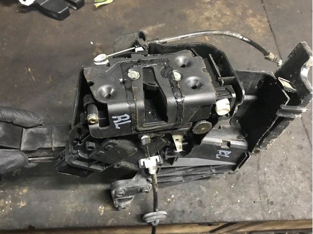 Замок передніх пасажирських дверей 4892360 FORD