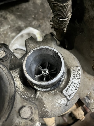 Турбіна 4913502652 MITSUBISHI