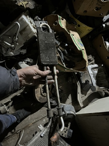 Радіатор ГП 49790VK400 NISSAN