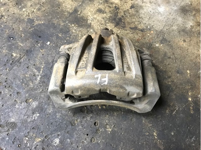 Супорт тормзной 5066423AA CHRYSLER