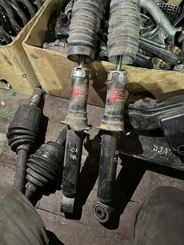 Стійка передня права 546403E023 HYUNDAI