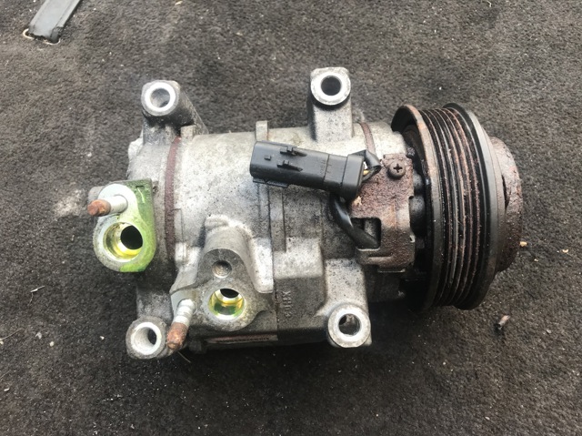 Компресор системи кондиціювання 55111104AD CHRYSLER