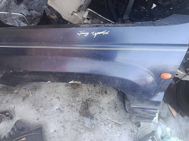 Переднє ліве крило 55136583AB CHRYSLER