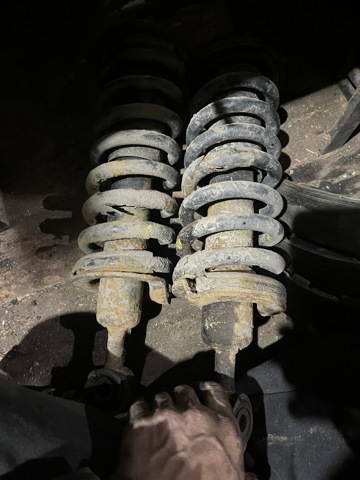 Стійка передня 56100EB37D NISSAN
