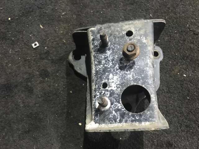 Кронштейн підсилювача заднього бампера 57714AG0009P SUBARU