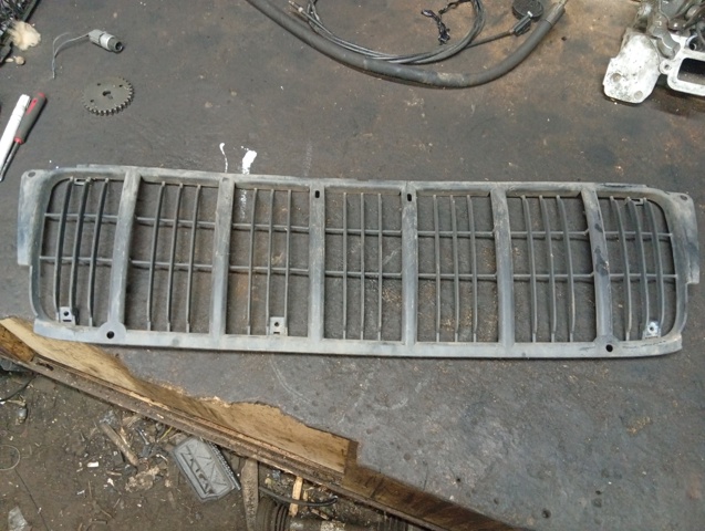 Решітка 5FT35DX9 CHRYSLER