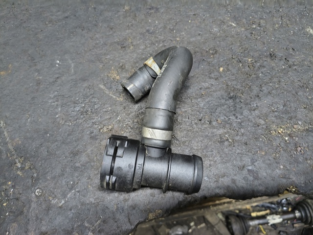 Шланг/патрубок радіатора охолодження, нижній 5Q0122051AN VAG