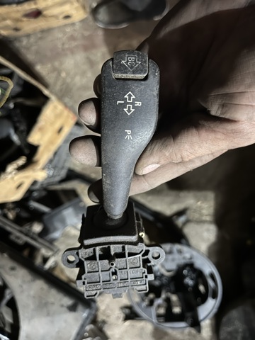 Перемикач підрульовий, лівий 61318352172 BMW