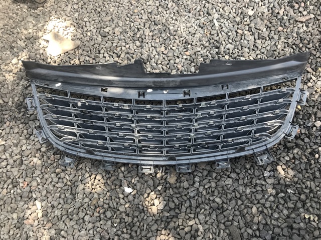 Облицювання радіатора 68100694AA CHRYSLER