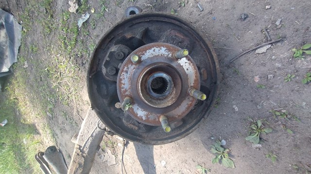 Маточина задня Ford Escape
