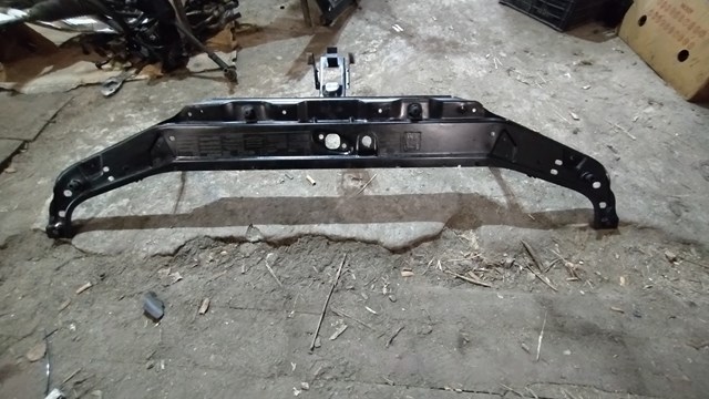 Рамка радіатора верхня 7782257241 RENAULT