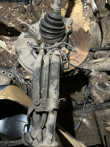 Цапфа поворотна права 7L0407258A VAG