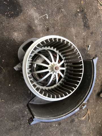 Моторчик пічки 7L0820021H VAG