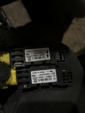 Датчик AIRBAG передній 7L0909606C VAG