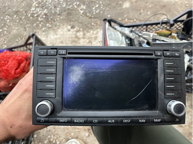 Автомобільна магнітола 7L6035191R VAG