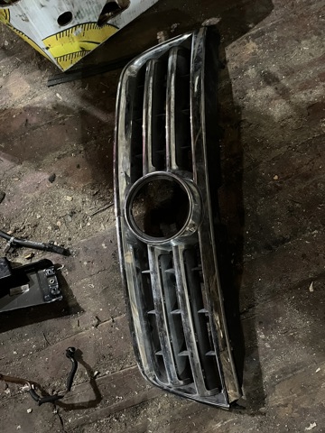 Облицювання радіатора 7L6853651A VAG
