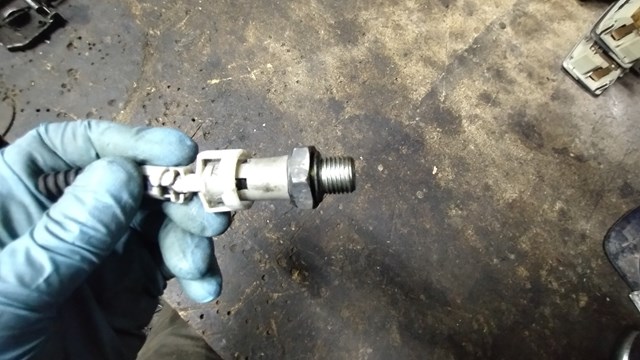 Манометри (показник тиску масла) 8200671279 RENAULT