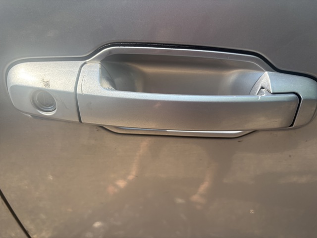 Ручка передньої двері зовнішня права 826603E040XX HYUNDAI