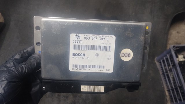 Блок керування ESP 8D0907389D VAG