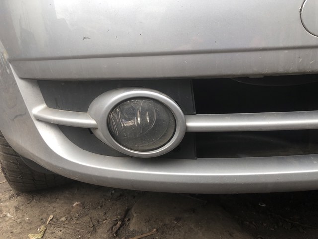Протитуманка права 8E0941700B VAG