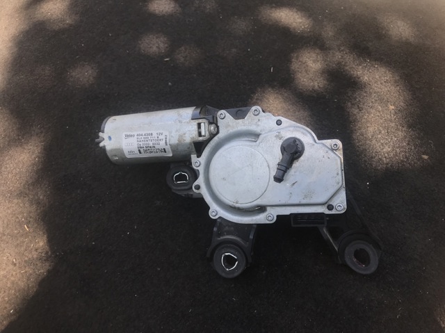 Задній механізм склоочисника 8L0955711B VAG