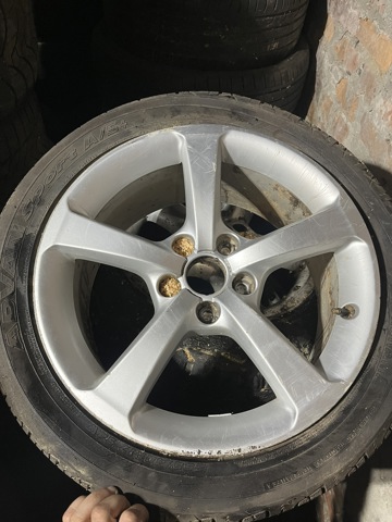 Диски колісні литі (легкосплавні, титанові) 8V0601025S VAG