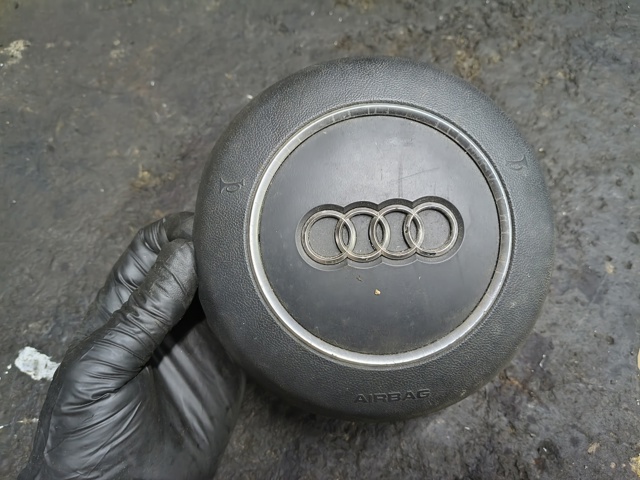 Подушка безпеки водія 8V0880201BF VAG