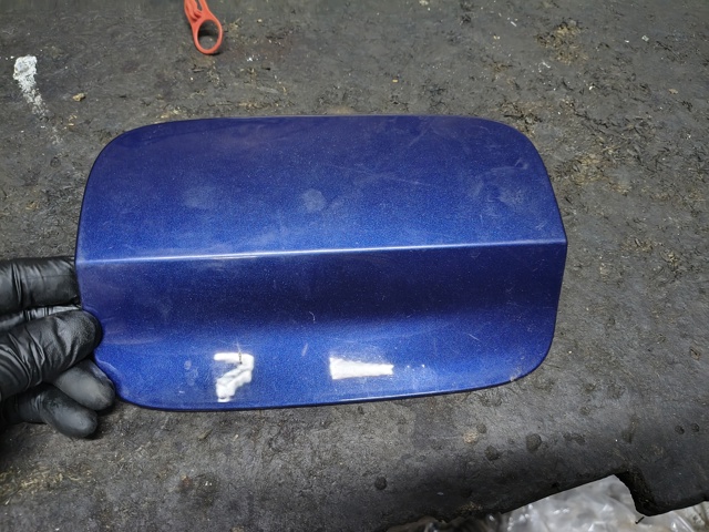 Лючок (дверцята) бензобака 8V5809907 VAG