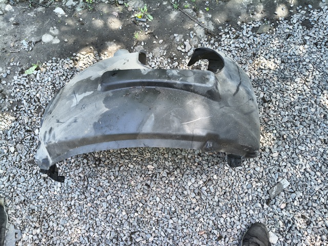 Підкрилок передній лівий 8V5821171 VAG