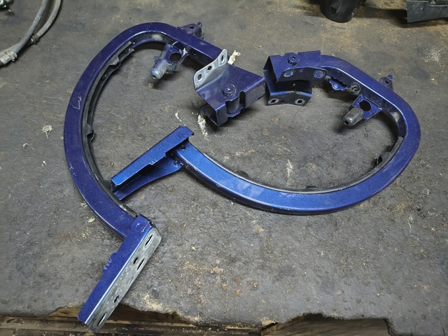 Кріплення кришки багажника 8V5827301C VAG