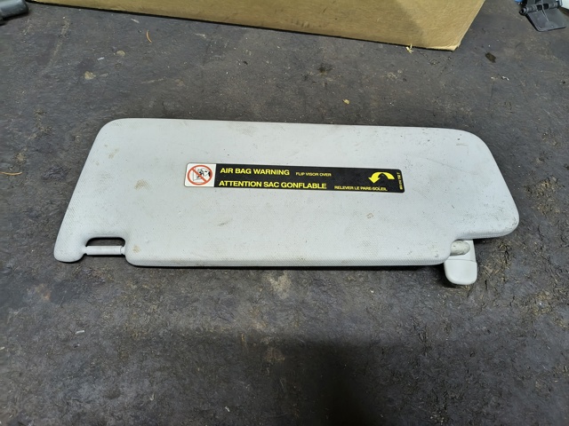 Козирок сонцезахисний автомобіля 8W0857552BFT9 VAG