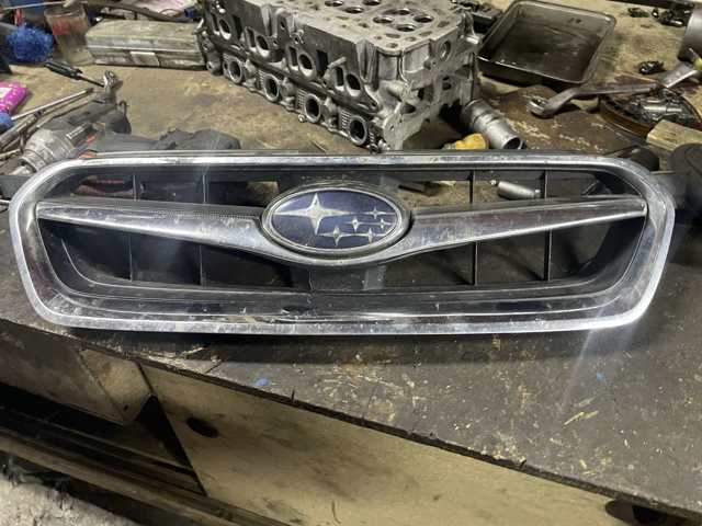 Решітка Subaru Legacy 4