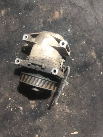 Компресор кондиціонера 92600EB40E NISSAN