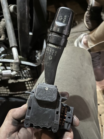 Перемикач підрульовий, правий 934203E010 HYUNDAI