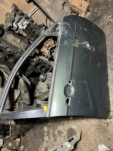 Пасажирські передні двері 96635580 GM