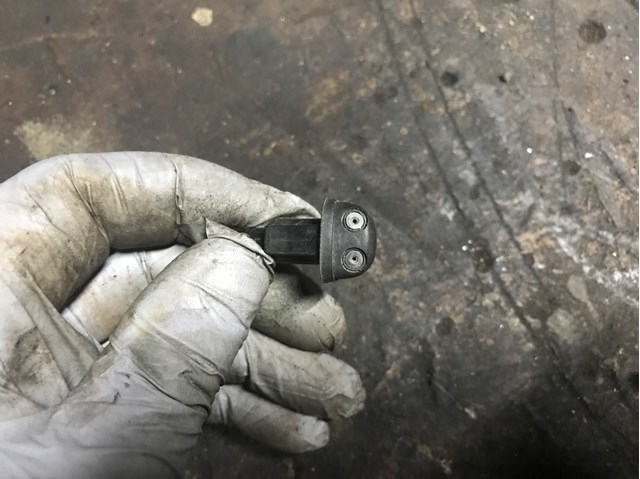 Форсунка омивача лобового скла 96647652 GM