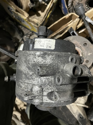Генератор автомобільний A0001501750 MERCEDES