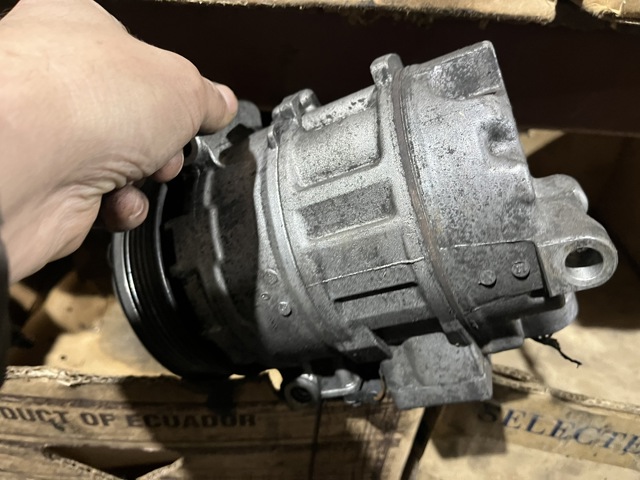 Компресор холодоагенту A0002308811 MERCEDES