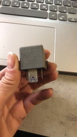 Реле стартера A0025422619 MERCEDES