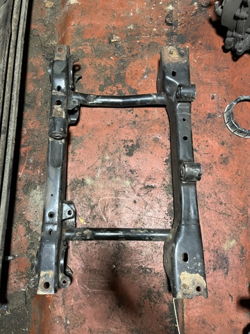Балка передньої підвіски, підрамник A1633300142 MERCEDES