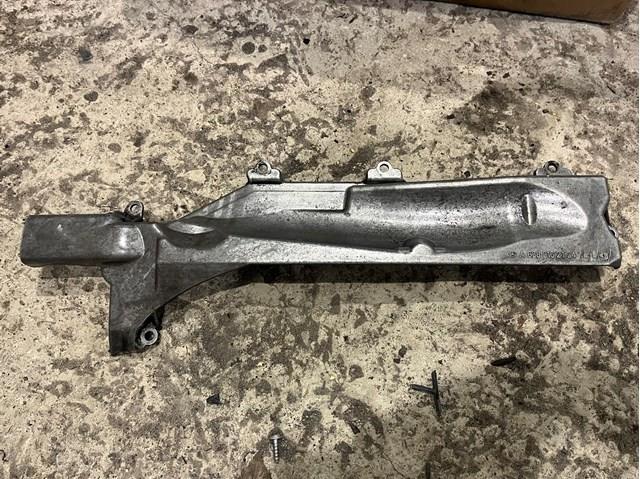 Кришка двигуна декоративна A6280162124 MERCEDES