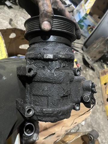 Компресор системи кондиціювання AWR1458 LAND ROVER