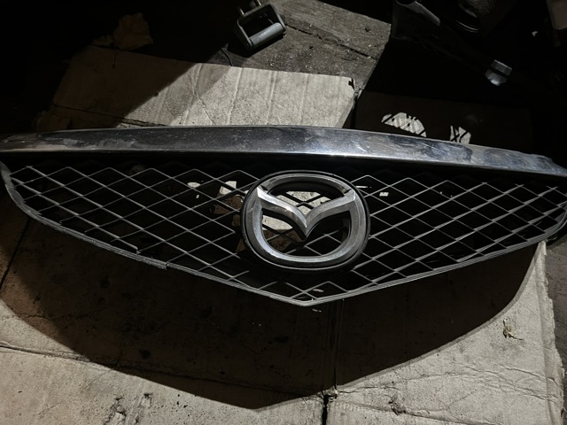Облицювання радіатора C14550710 MAZDA