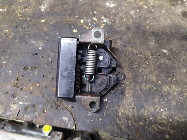 Запор капота (замок і привід замка капота) CB0756620B MAZDA