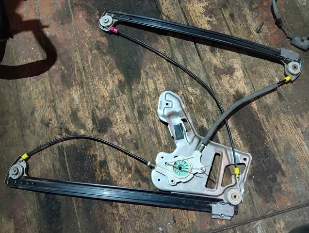 Склопідйомник (механізм переміщення скла) CUH000182 LAND ROVER