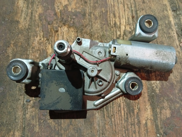 Двигун склоочисника заднього скла DKD000030 LAND ROVER