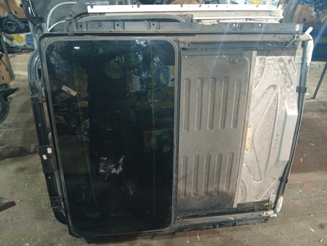 Деталі люків облицювання кузова EFP000050 LAND ROVER