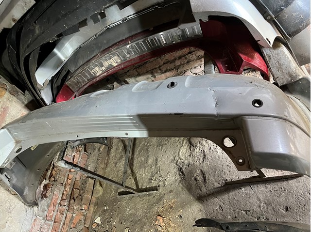 Бампер задній FO1100318 VARIOUS